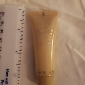 Oribe matte waves texture lotion